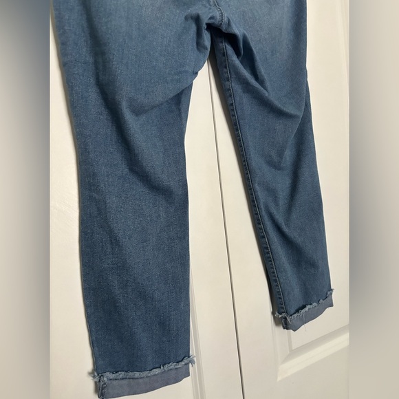 d. jeans Women's Cropped Distressed Blue Jeans - Picture 8 of 8